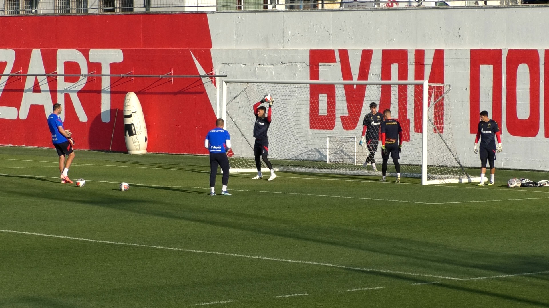 Beograd, trening fudbalera FK CZ pred utakmicu sa Lehom, pokrivanje